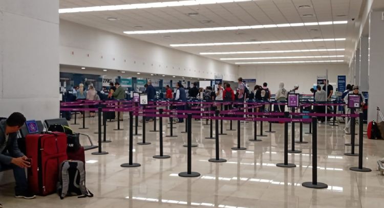 Aeropuerto de Mérida: Se retrasa vuelo a Houston por neblina