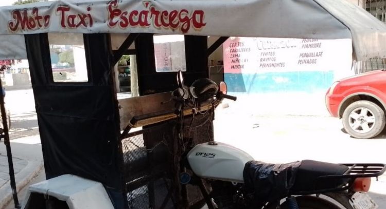 Mototaxistas acusan de estafador a su líder en Escárcega