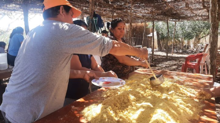 En Citilcum, Yucatán, preparan 7 mil arepas por las fiestas regionales
