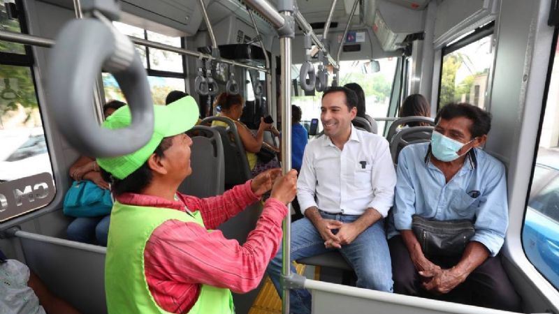 Mauricio Vila supervisa operación de nuevos autobuses del Circuito Metropolitano “Va y ven"
