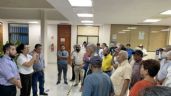 Jubilados protestan en la Rectoría de la Unacar; exigen pago de 4 quincenas atrasadas