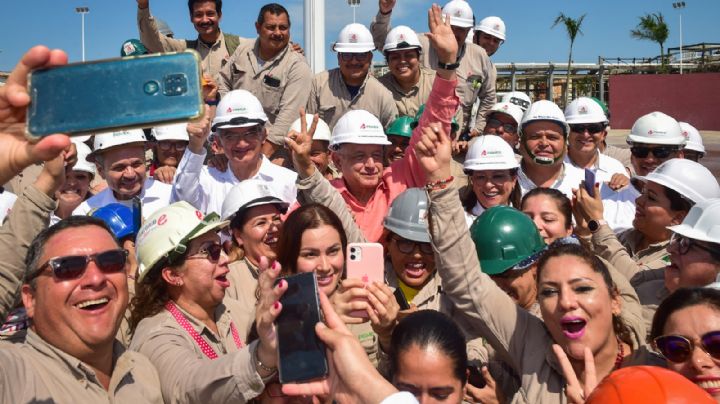 AMLO destaca labor de los trabajadores de Pemex durante su visita a Veracruz