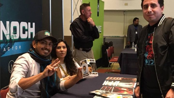 Tenoch Huerta cobra las selfies en una convención de cómics; este es el costo