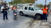 Motociclista a exceso de velocidad choca contra una camioneta en Campeche