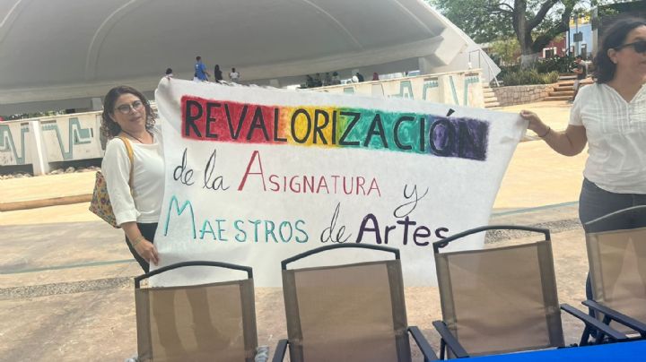 Maestras de artística en Campeche exigen su basificación a la Usicamm