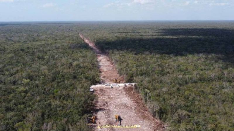 AMLO anuncia construcción de caminos entre zonas arqueológicas y Tren Maya