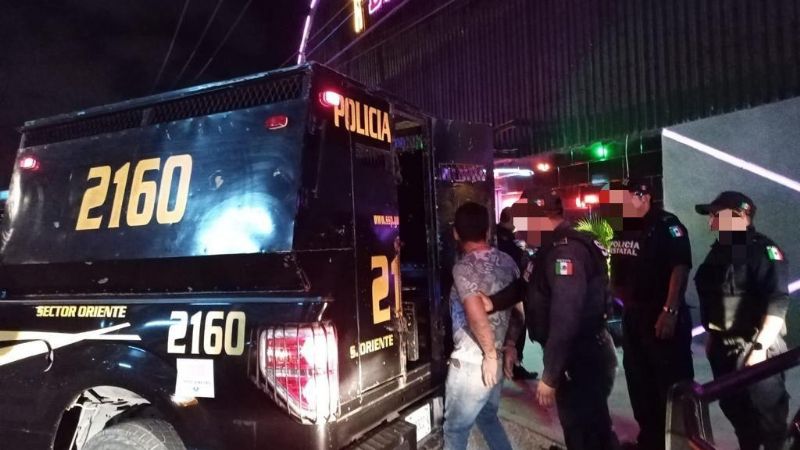 ¡Agarrón! Riña en un teibol en Mérida deja 5 heridos y 17 detenidos