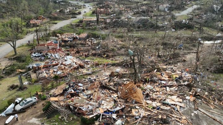 Tornado en Arkansas deja más de 600 heridos; declaran zona de emergencia