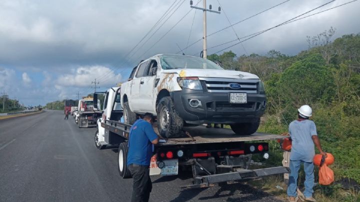 Vuelca camioneta con trabajadores del Tren Maya en Playa del Carmen; hay 10 lesionados