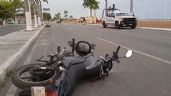 Motociclista termina en el pavimento luego de chocar en el Malecón de Campeche