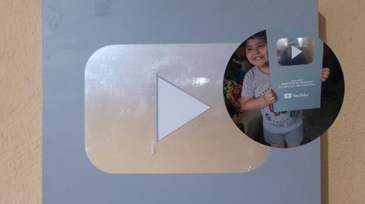 Papá cumple el sueño de su hijo y le hace una placa de Youtube; las redes enloquecen