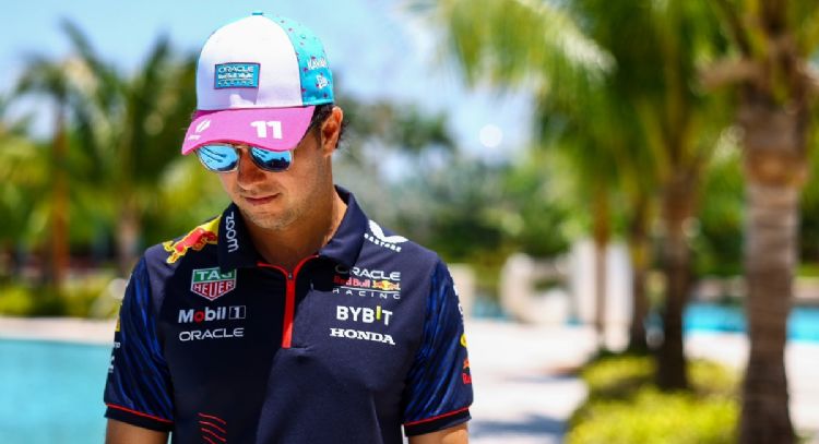 Checo Pérez choca en la calificación del GP de Mónaco y saldrá último: VIDEO