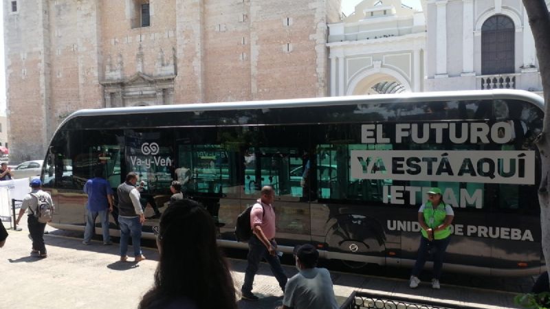 Mauricio Vila supervisa prueba del autobús IE-TRAM en Mérida: EN VIVO