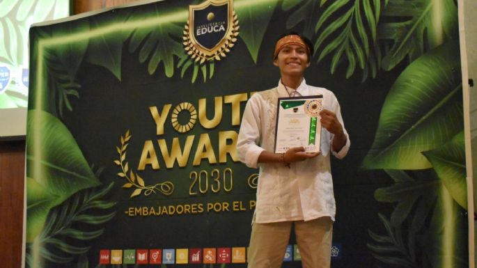 Curandero más joven de Yucatán rescata la medicina tradicional maya