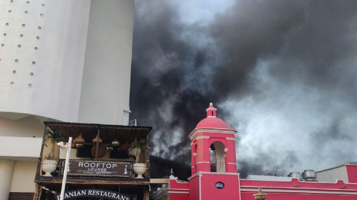 Incendio en la Zona Hotelera en Cancún moviliza a bomberos