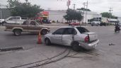 Conductor derriba un poste de Telmex en la avenida Aviación de Mérida