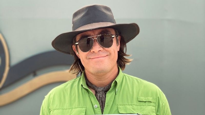 ¿Antonio Rosique se va de TV Azteca? Lo ven trabajando con conductora de Televisa
