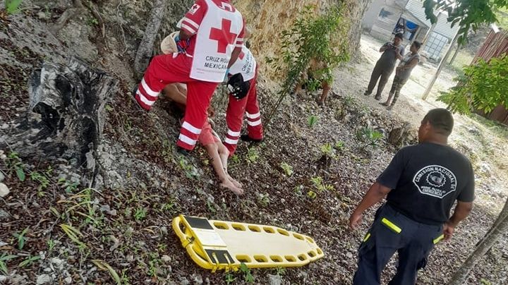 Rescatan a presunto suicida de un barranco en Chetumal