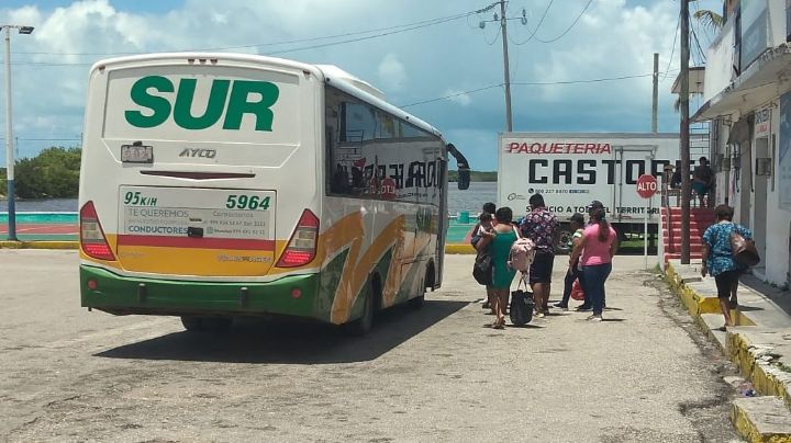 Terminal de Autobuses de Sabancuy reporta mayor movilidad por el fin de vacaciones