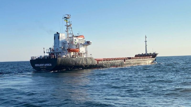Ucrania reta el bloqueo ruso en el Mar Negro y hace zarpar buques llenos de trigo