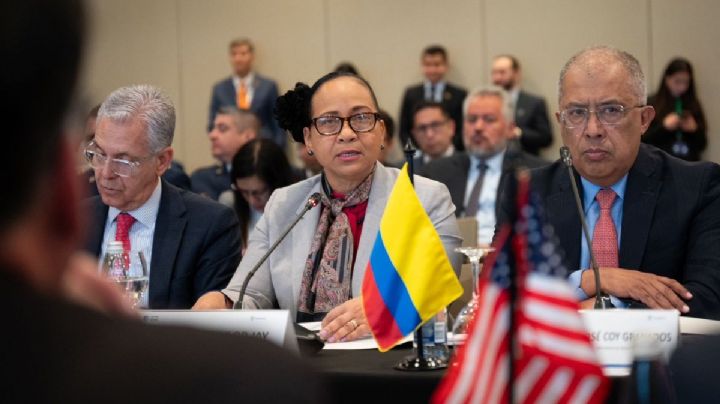 Colombia le presenta a EU una nueva estrategia contra las drogas