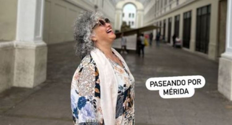 Amanda Miguel pasea en el Centro Histórico previo a su concierto en Mérida