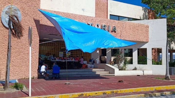 Universidad de Ciudad del Carmen se justifica por falta de pago a trabajadores; "no hay dinero", dicen