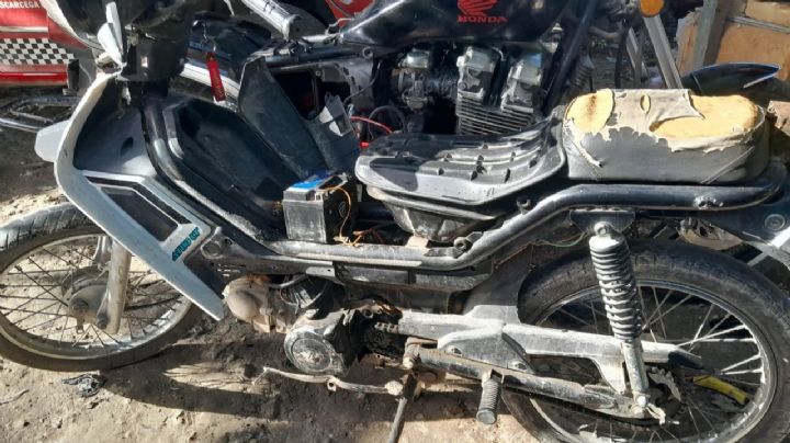 Delincuentes roban motocicleta y la abandonan en un terreno de Escárcega, Campeche