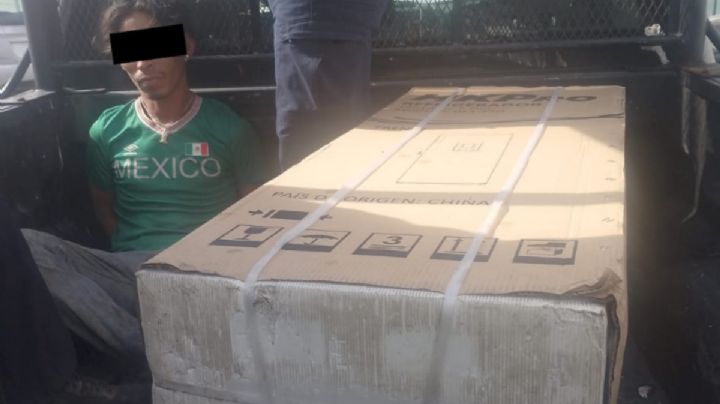 Hombre es detenido por robarse un refrigerador en Campeche