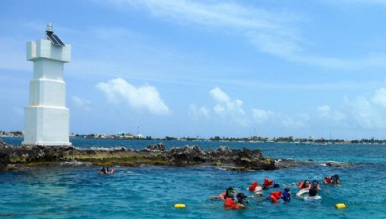 Turismo masivo en Isla Mujeres amenaza el arrecife de coral 'El Farito'