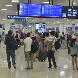'Don Goyo' atrasa vuelos en el aeropuerto de Cancún este miércoles 28 de febrero
