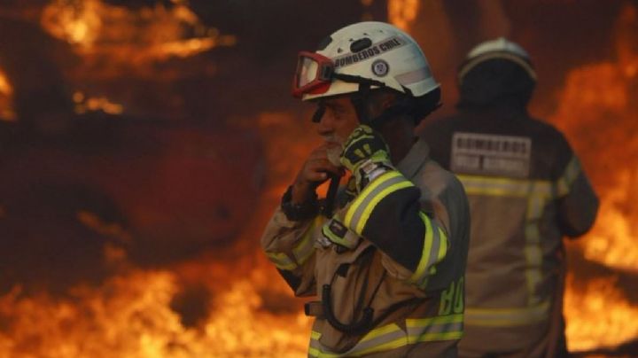 México envía 20 toneladas de ayuda a Chile por incendios forestales