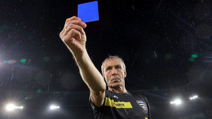 Evoluciona el futbol mundial, se implementará la tarjeta azul ¿De qué se trata?