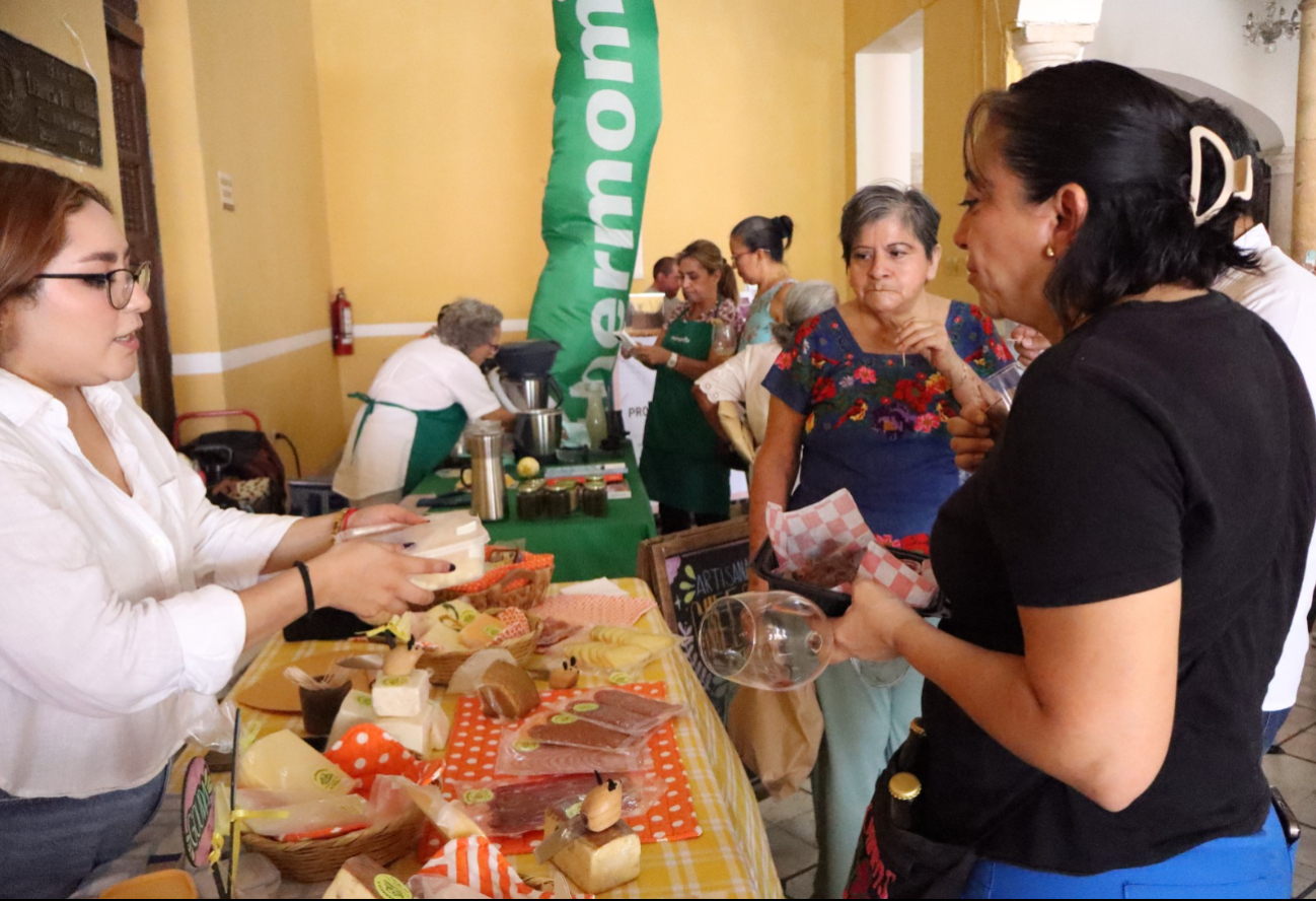 El Festival Cerveza y Vino se realiza en el Club Leones en Mérida