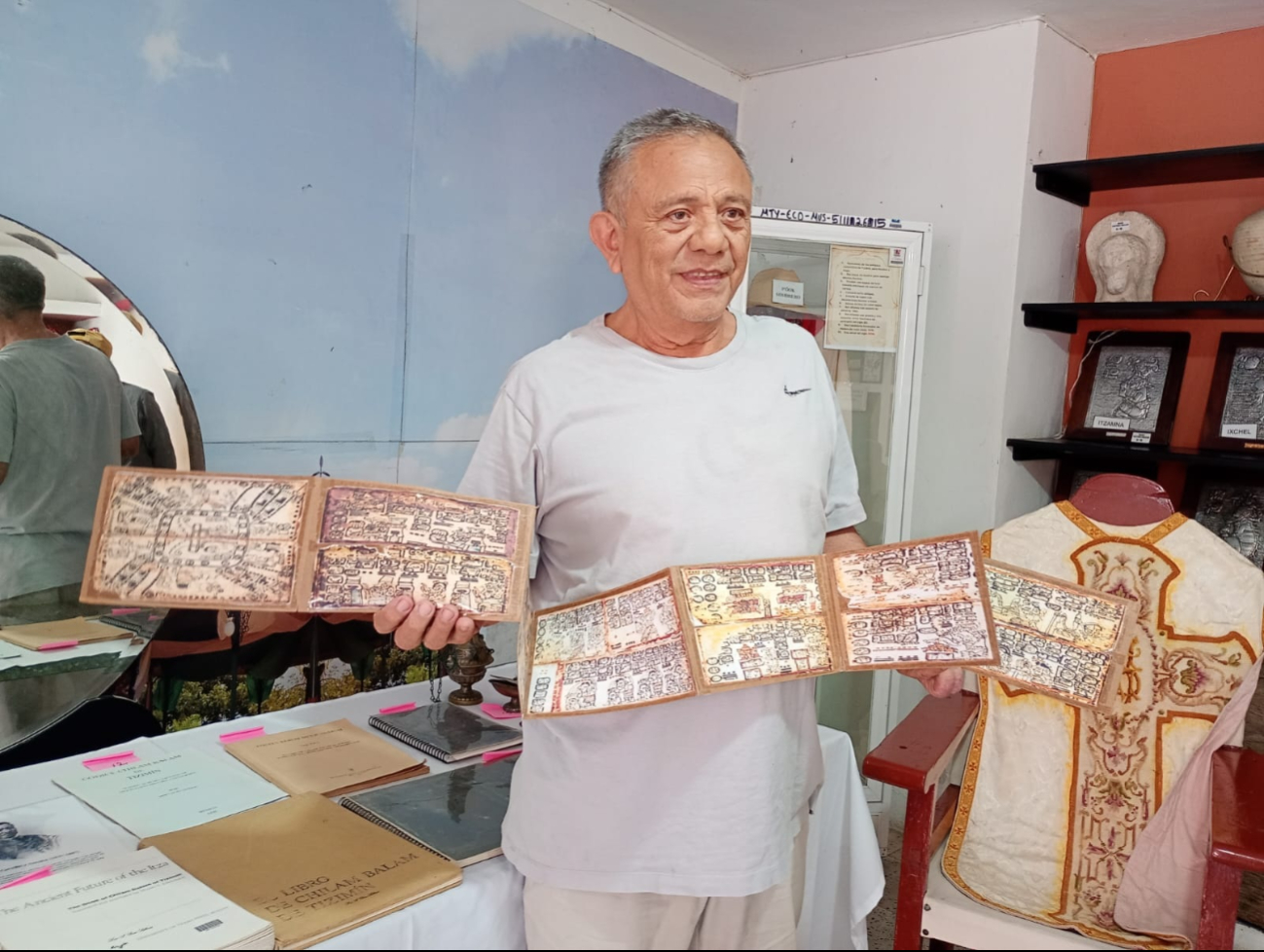 El libro de los mayas de la ciudad de Tizimín fue encontrado en la parroquia de los Tres Santos Reyes