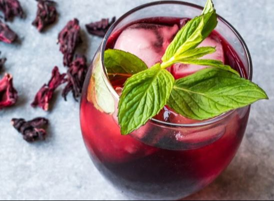 “Agua de Dolores”: la bebida tradicional que refresca la Semana Santa