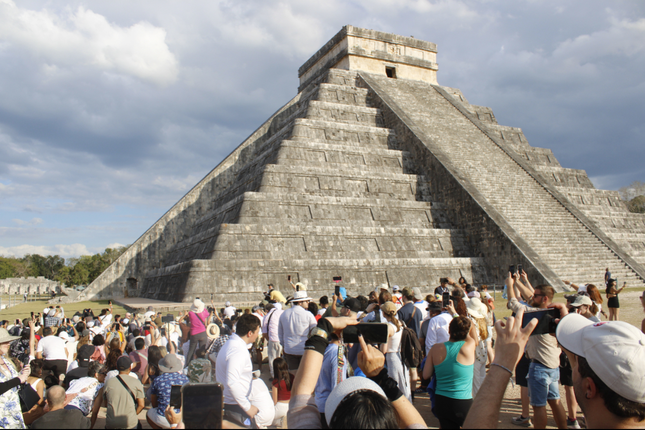 Chichén Itzá registra gran afluencia de personas durante Semana Santa